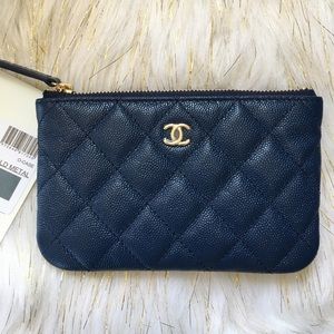 ❌SOLD❌ Authentic CHANEL Navy o-case in caviar GHW